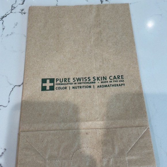 ABONNE BUNDLE - Consultant Items - Picture 5 of 6